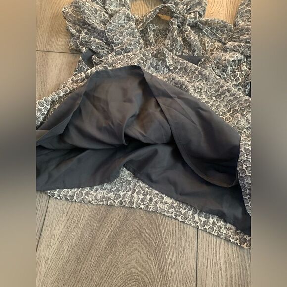 Banana republic NWOT top very beautiful - Picture 3 of 4